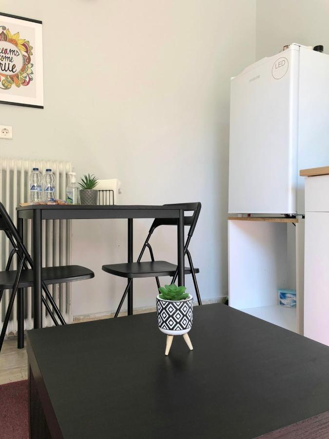 Lysandros Comfortable Apartments In Athens, Near The Metro Luaran gambar