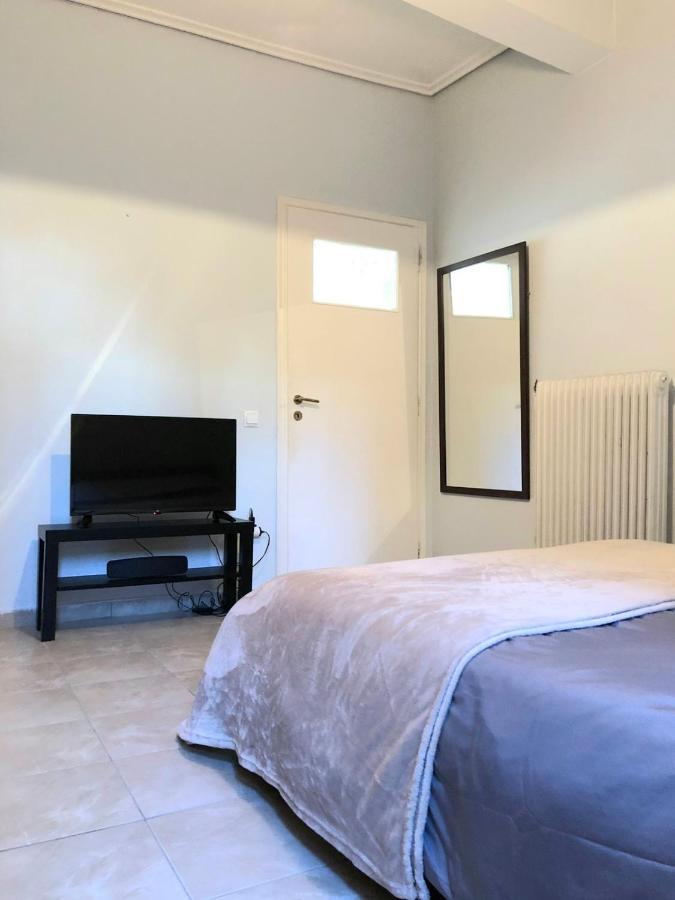 Lysandros Comfortable Apartments In Athens, Near The Metro Luaran gambar