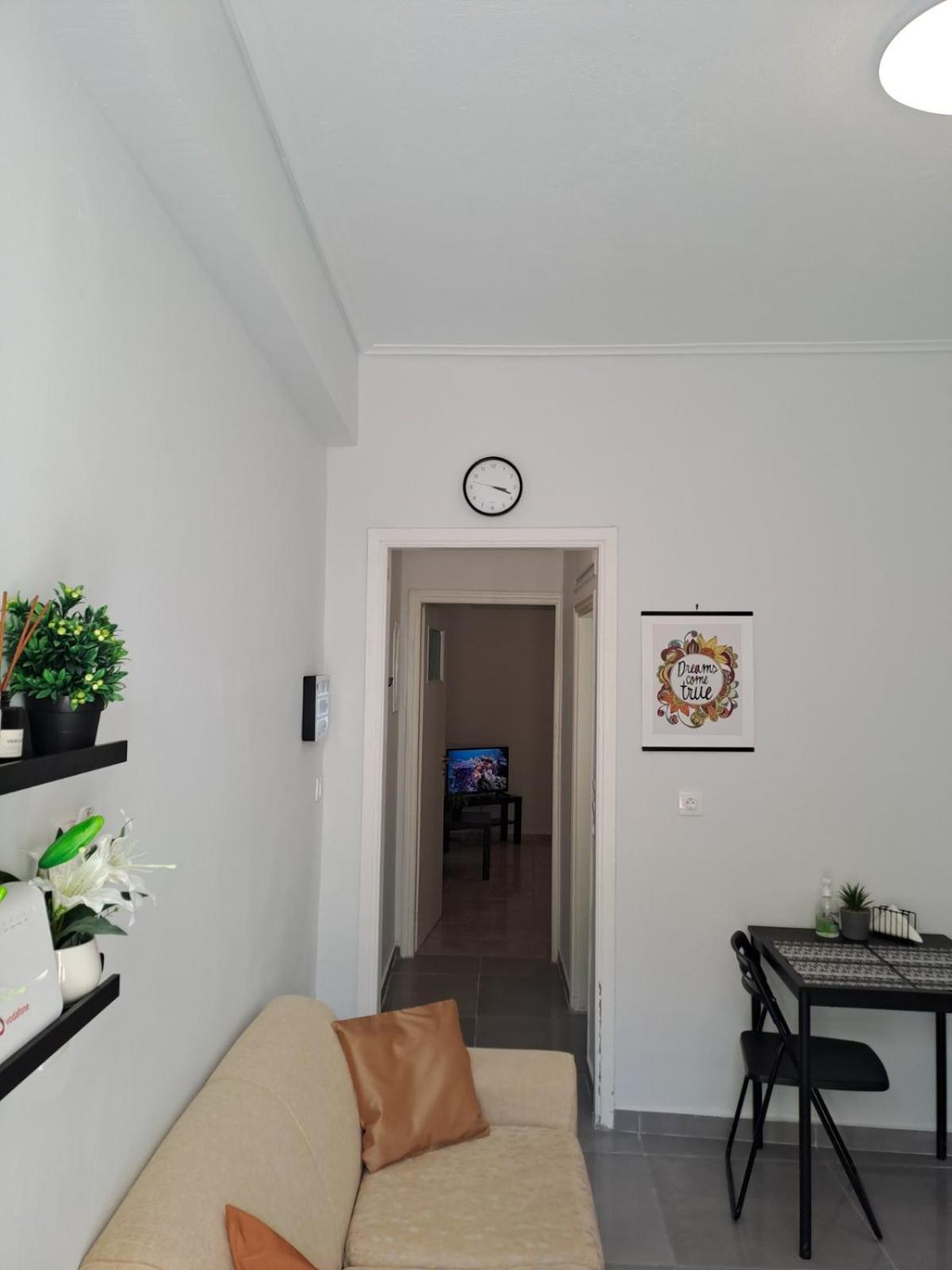 Lysandros Comfortable Apartments In Athens, Near The Metro Luaran gambar